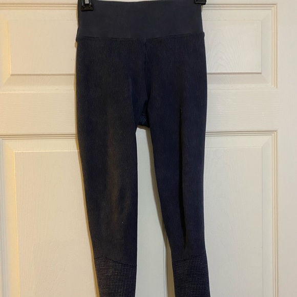 Aerie Waffle Set (Bra and Leggings) - Picture 7 of 8